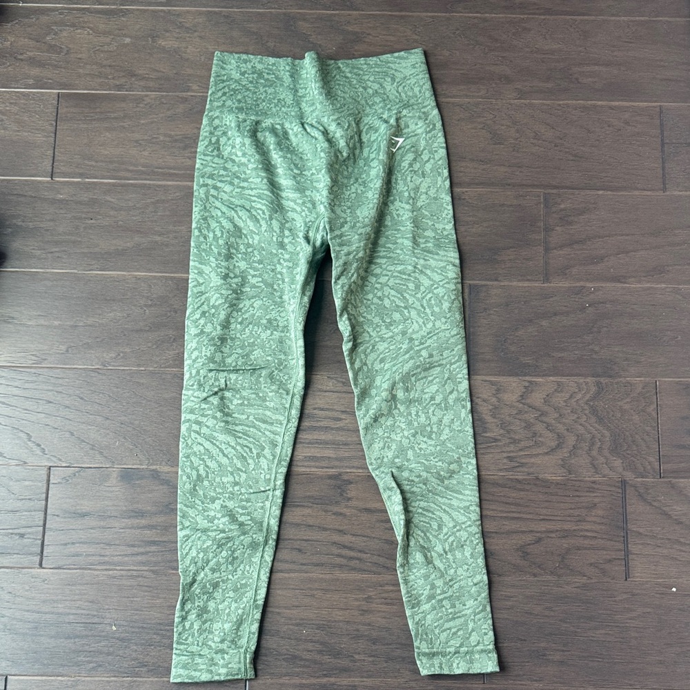 Green gymsharks seamless leggings with scrunch women’s small